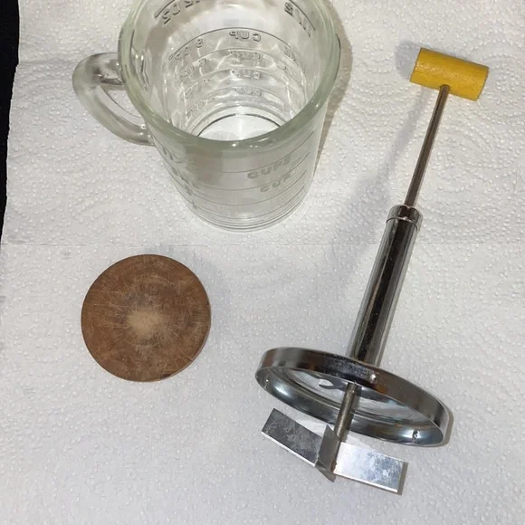 Vintage Pamco Food Nut Chopper Glass Handled Measuring Cup 1 1/2 Cup 12 Ounces - Picture 7 of 10